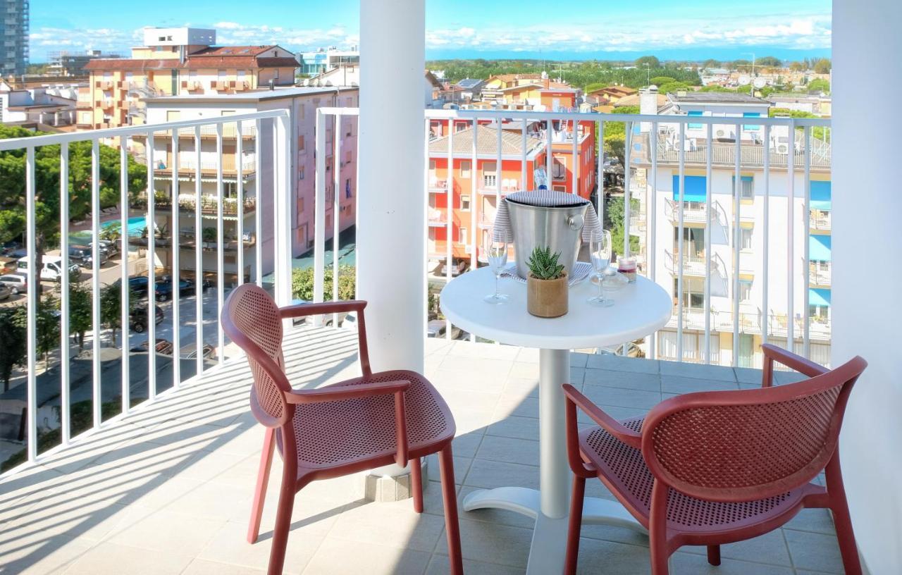 Hotel Manila Lido di Jesolo Buitenkant foto
