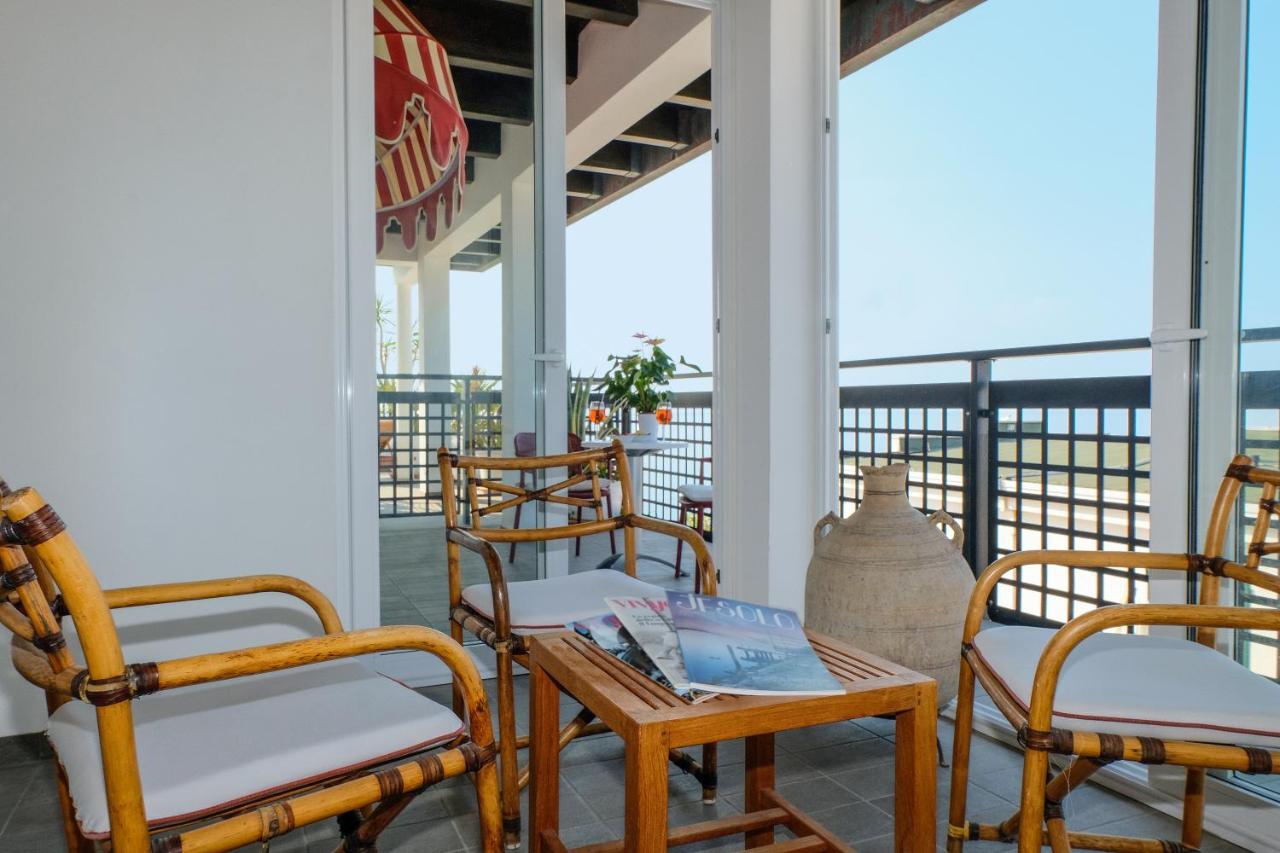 Hotel Manila Lido di Jesolo Buitenkant foto